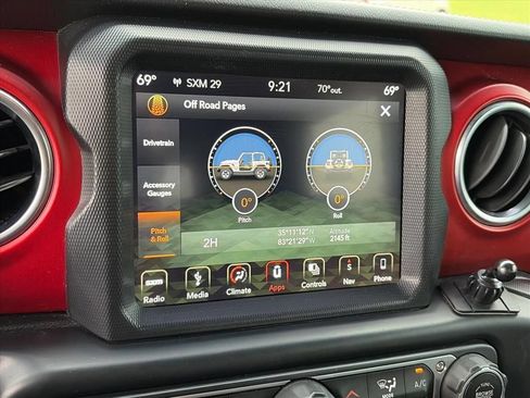 Used 2019 Jeep Wrangler Rubicon AWD/4WD image 16