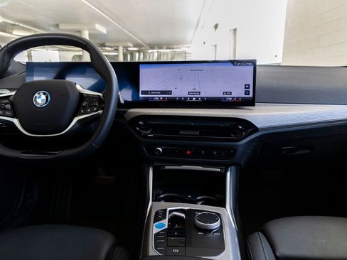 Used 2025 BMW i4 xDrive40i AWD/4WD image 11