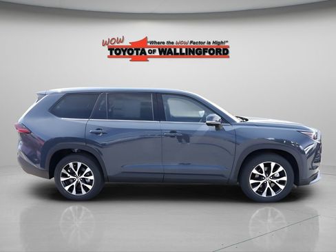 New 2026 Toyota Grand Highlander AWD Hybrid image 4
