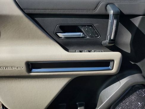 New 2026 GMC Hummer EV SUV image 18