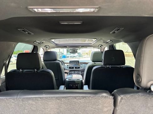 Used 2023 Chevrolet Tahoe Premier AWD/4WD image 21