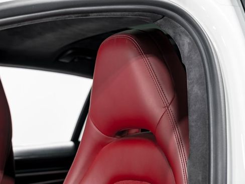 Used 2020 Porsche Panamera GTS image 19