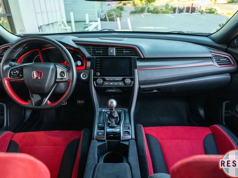 Used 2019 Honda Civic Type R image 11