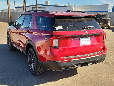 New 2026 Ford Explorer ST-Line w/ ST-Line Street Pack image 3
