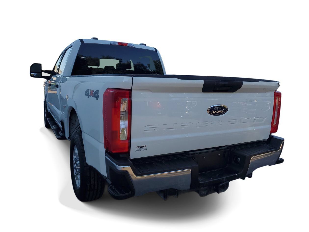 Used 2025 Ford F250 XLT AWD/4WD image 3