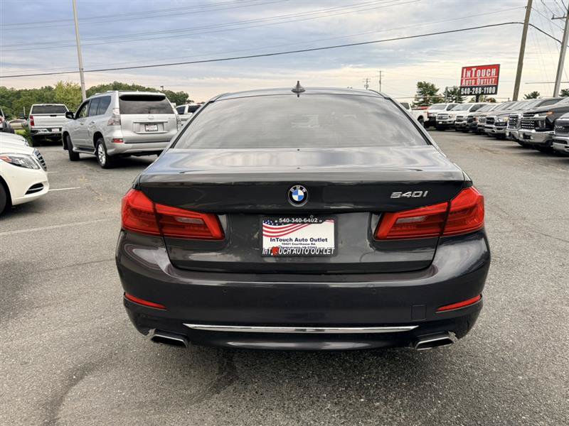 Used 2017 BMW 540i RWD image 6