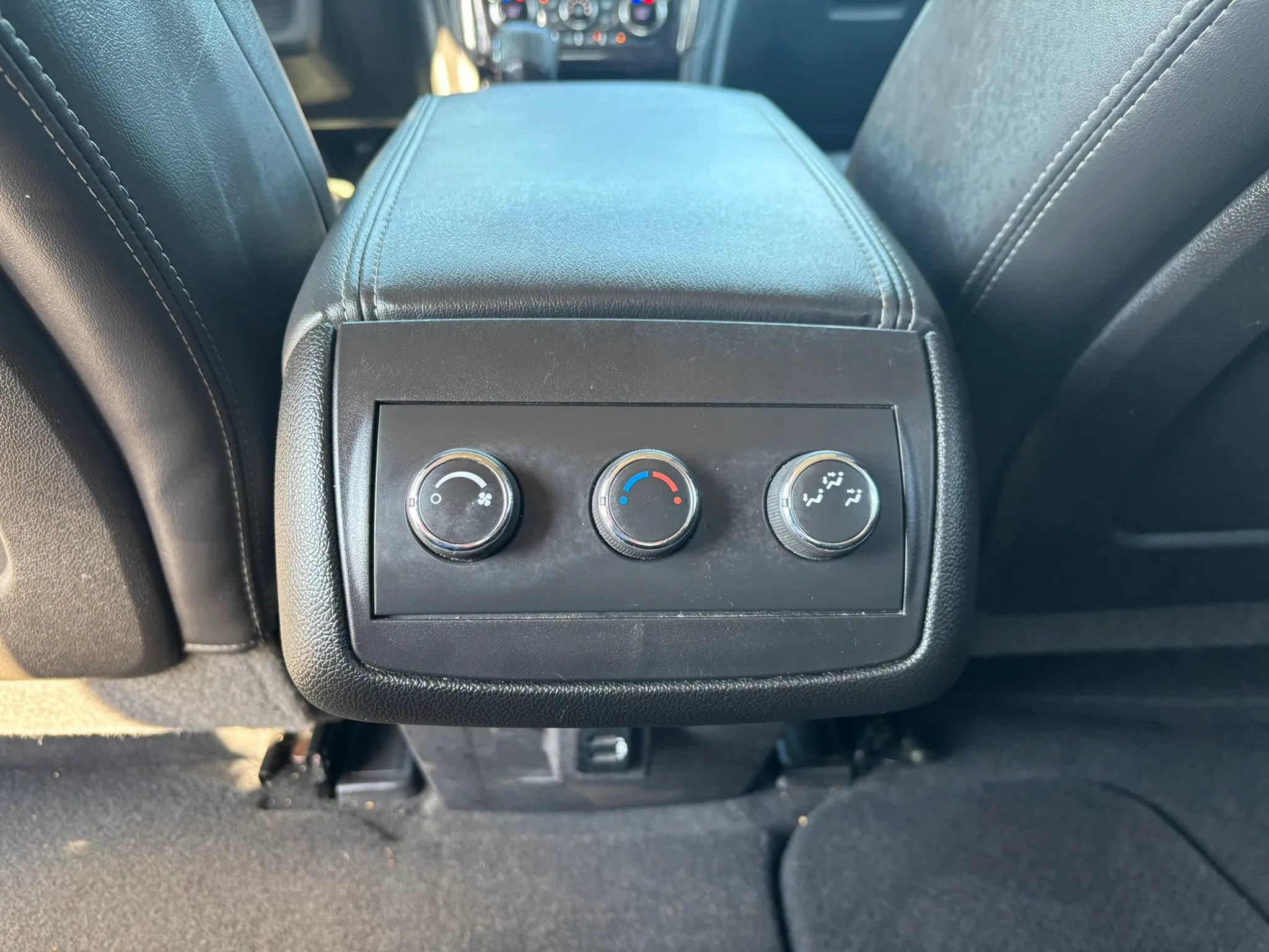 Used 2017 Buick Enclave Leather FWD image 16