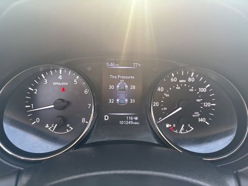 Used 2017 Nissan Rogue Sport SL image 19