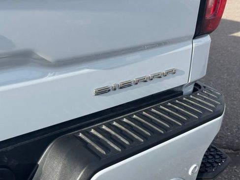 Certified 2026 GMC Sierra 1500 Denali Ultimate w/ LPO, Black Badging Package AWD/4WD image 23