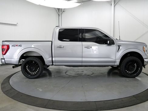 Used 2022 Ford F150 XLT w/ Equipment Group 302A High AWD/4WD image 7