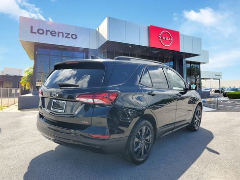 Used 2024 Chevrolet Equinox RS w/ RS Leather Package image 5