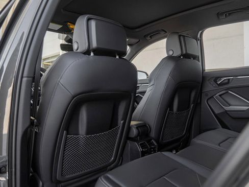 Certified 2025 Audi Q3 2.0T Premium w/ Convenience Package image 18