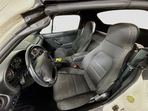 Used 1995 MAZDA MX-5 Miata image 12