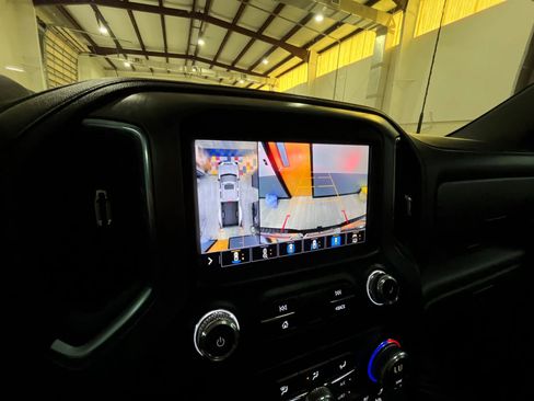 Used 2023 GMC Sierra 3500 Denali w/ Denali Ultimate Package AWD/4WD image 27