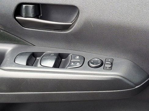 Used 2024 Nissan Kicks S image 22