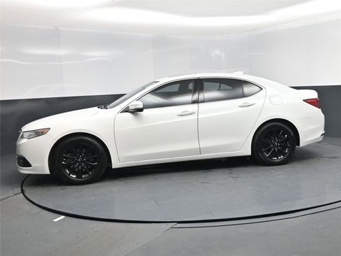 Used 2015 Acura TLX image 3