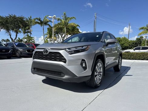 Used 2024 Toyota RAV4 XLE Premium FWD image 31