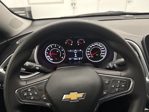 Used 2024 Chevrolet Malibu LT FWD image 12
