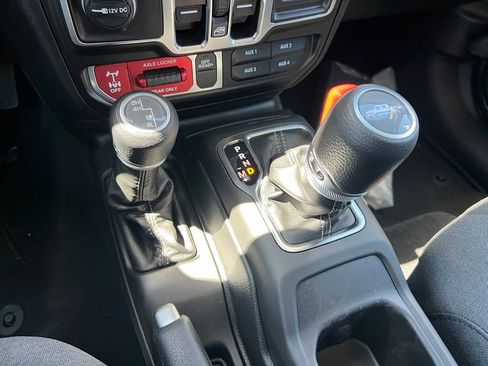 New 2026 Jeep Gladiator Sport AWD/4WD image 23