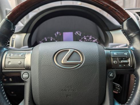Used 2017 Lexus GX 460 Premium image 15