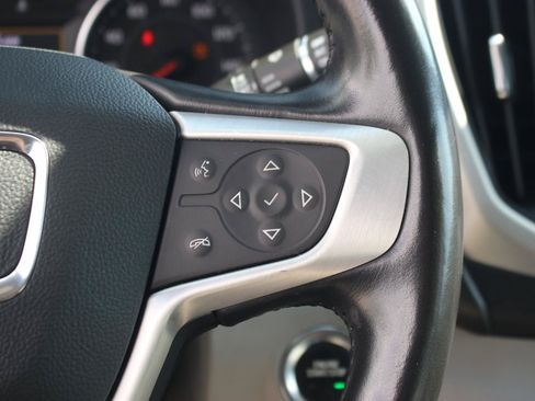 Used 2022 GMC Terrain SLT w/ Infotainment Package II FWD image 21