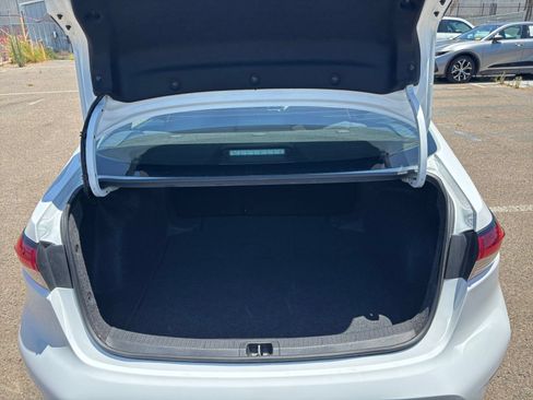Used 2025 Toyota Corolla LE FWD image 29