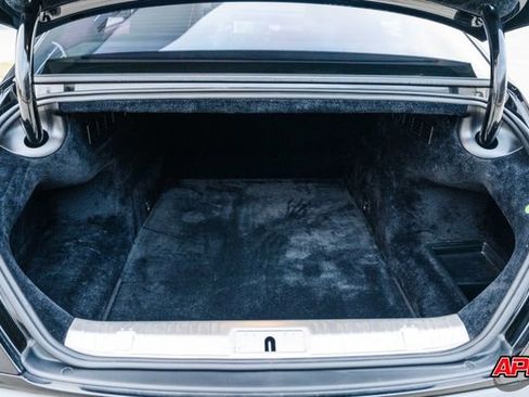 Used 2017 Rolls-Royce Wraith image 74
