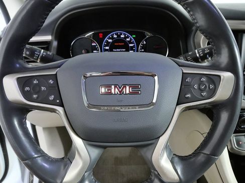 Used 2020 GMC Acadia Denali w/ Trailering Package AWD/4WD image 16