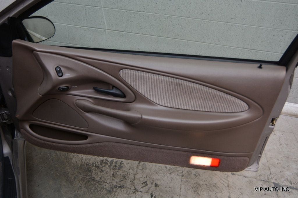 Used 1994 Mercury Cougar XR7 RWD image 12