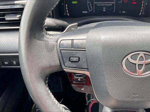 Used 2025 Toyota Camry SE FWD image 23