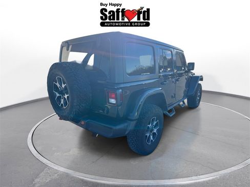 Used 2023 Jeep Wrangler Unlimited Rubicon w/ Cold Weather Group image 16
