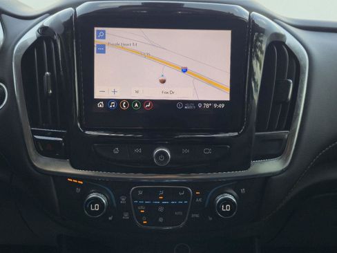 Used 2020 Chevrolet Traverse Premier w/ Redline Edition FWD image 18