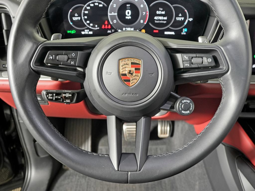 Certified 2024 Porsche Cayenne S AWD/4WD image 27