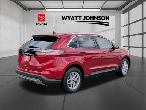 Used 2024 Ford Edge SEL AWD/4WD image 5