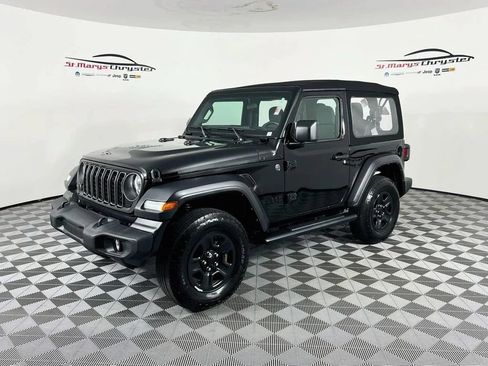 Used 2024 Jeep Wrangler Sport AWD/4WD image 4