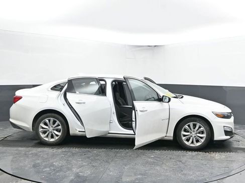 Used 2025 Chevrolet Malibu LT image 58