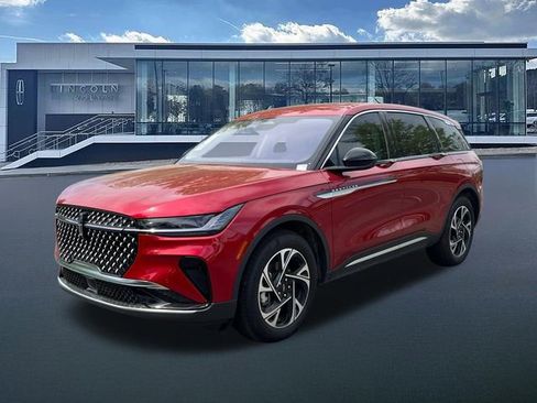 New 2026 Lincoln Nautilus Premier image 3