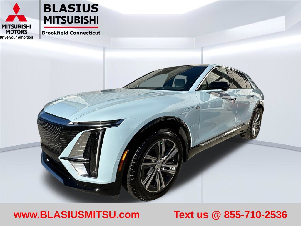 Used 2024 Cadillac Lyriq Luxury AWD/4WD image 1