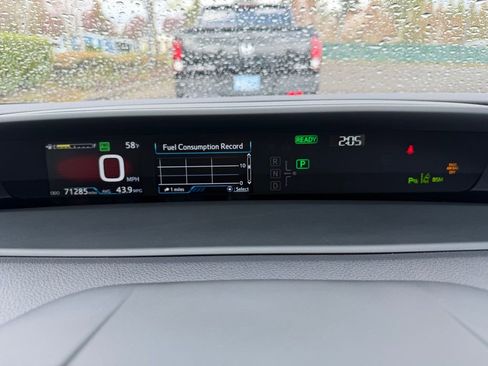 Used 2020 Toyota Prius Prime Limited image 19