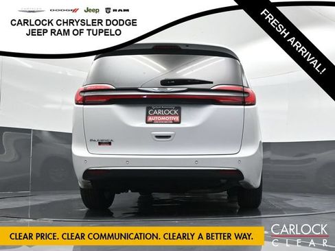 Used 2025 Chrysler Pacifica Select FWD image 55