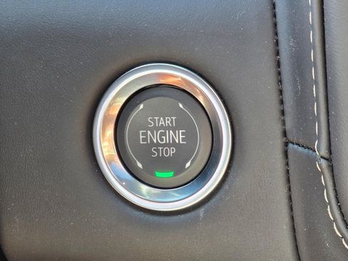 Used 2024 GMC Yukon Denali Ultimate image 19