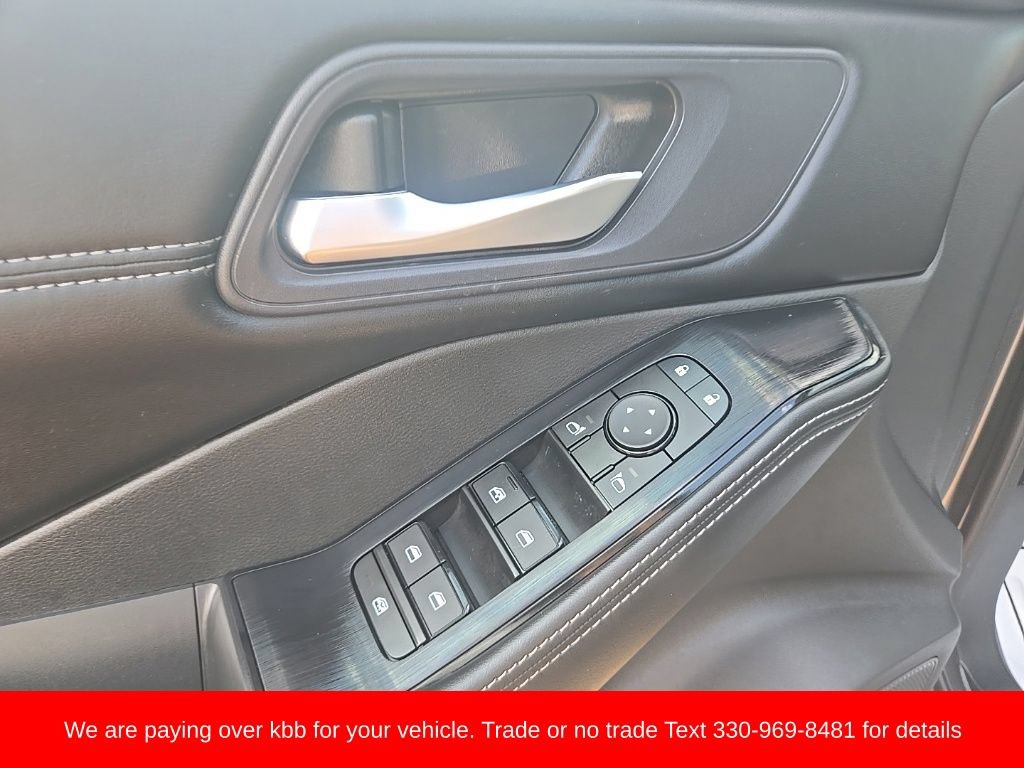 Used 2024 Nissan Rogue SV w/ SV Premium Package AWD/4WD image 12