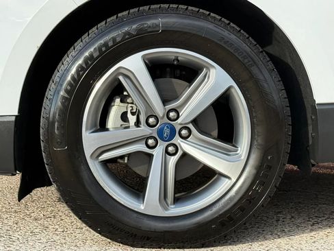 Used 2019 Ford Edge SEL w/ Equipment Group 201A FWD image 29