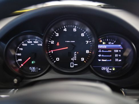 Used 2015 Porsche Cayman RWD image 20