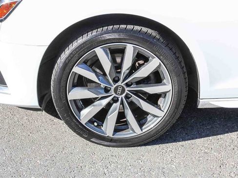 Used 2022 Audi A4 2.0T Premium Plus w/ Premium Plus Package image 9