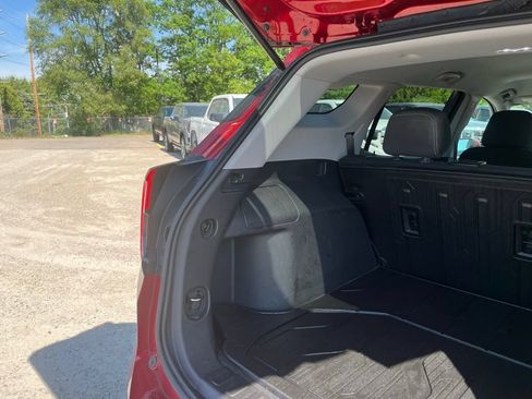 Used 2023 GMC Terrain SLE w/ Driver Convenience Package AWD/4WD image 14