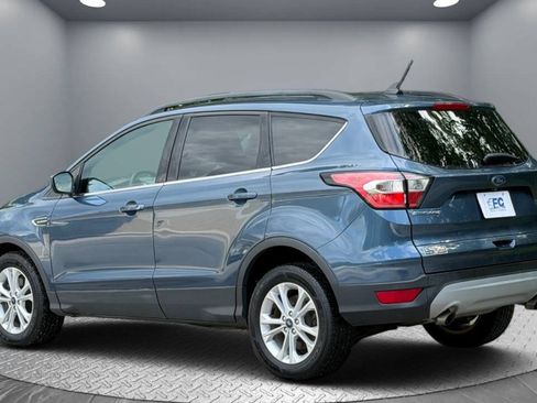 Used 2018 Ford Escape SE w/ Ford Safe & Smart Package AWD/4WD image 7