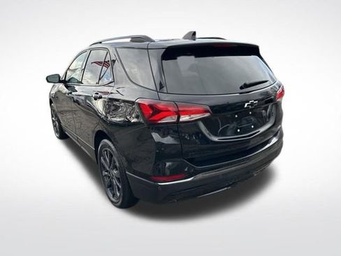 Used 2023 Chevrolet Equinox RS w/ LPO, Floor Liner Package FWD image 3