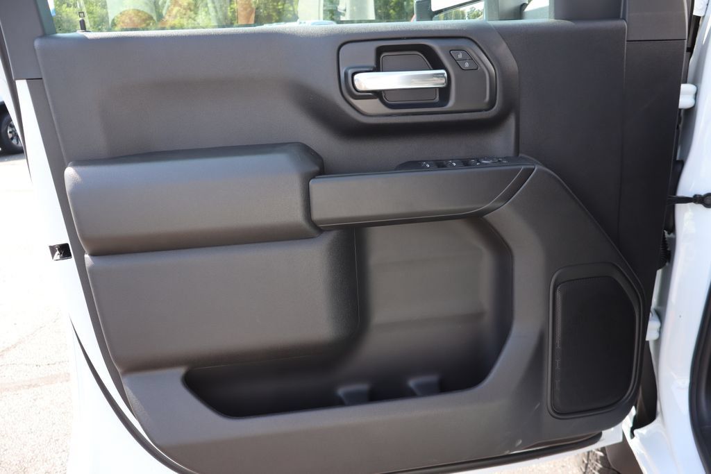 New 2026 Chevrolet Silverado 2500 Custom w/ Custom Value Package AWD/4WD image 24