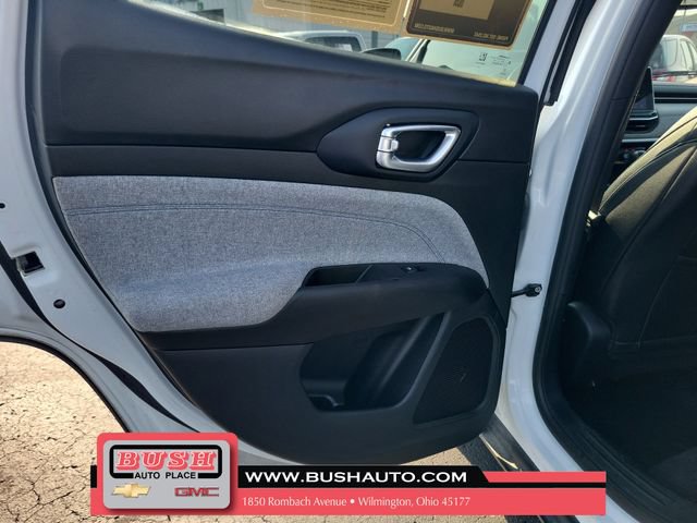 Used 2024 Jeep Compass Latitude AWD/4WD image 15